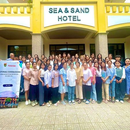 Sea And Sand Hotel Hoi An Exterior photo