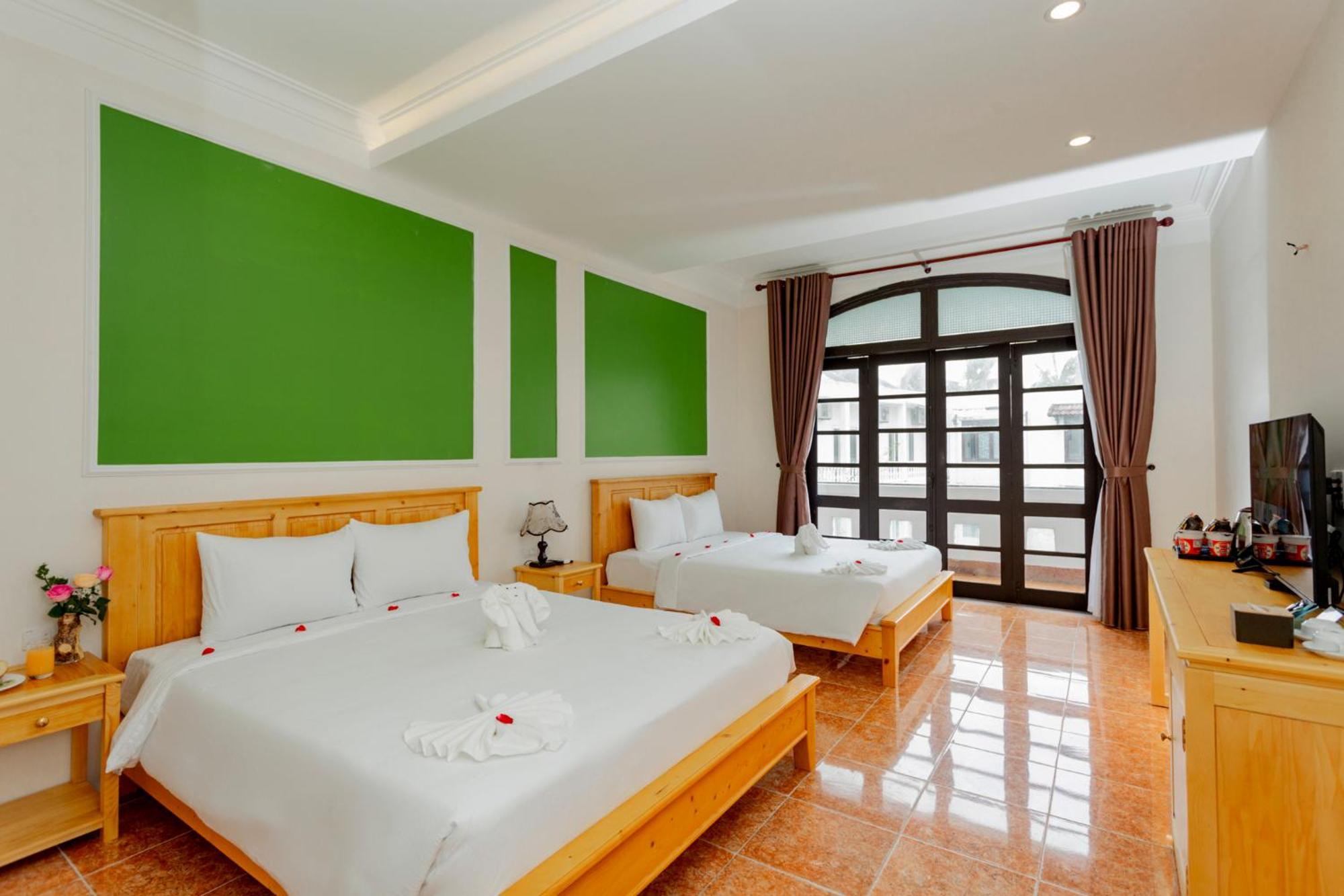 Sea And Sand Hotel Hoi An Exterior photo